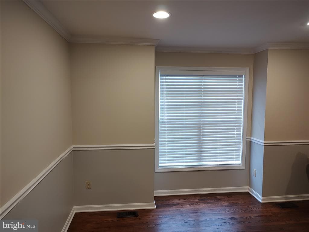 7120 Langley Court photo 15