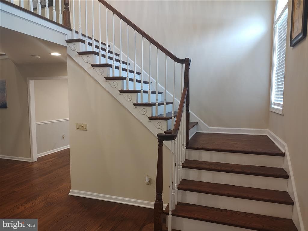 7120 Langley Court photo 22