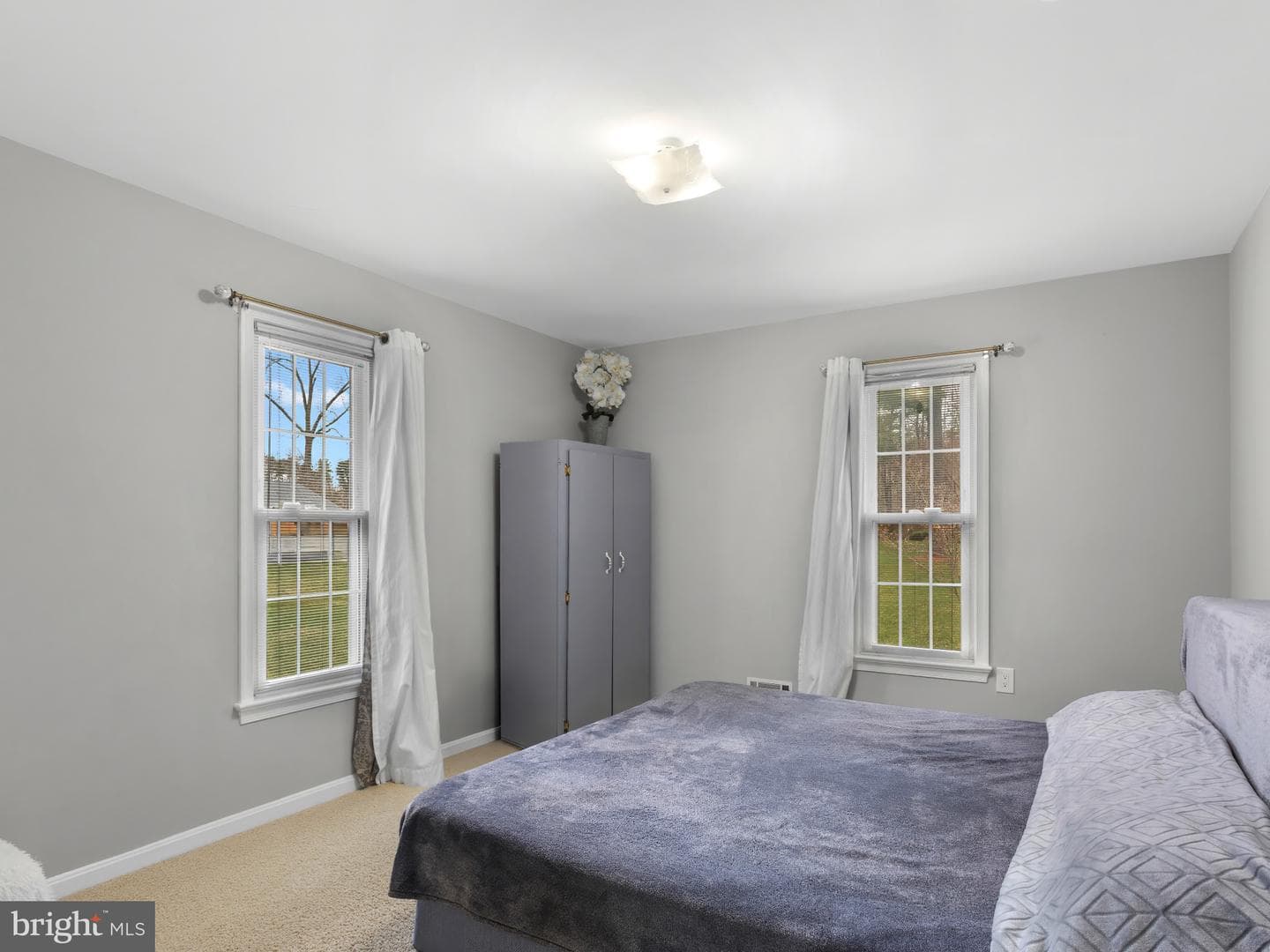 11074 Ellinger Drive photo 17