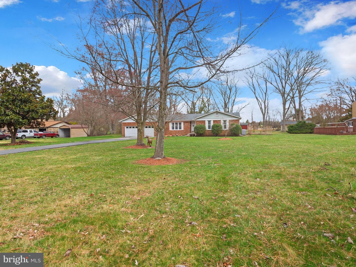 11074 Ellinger Drive photo 2