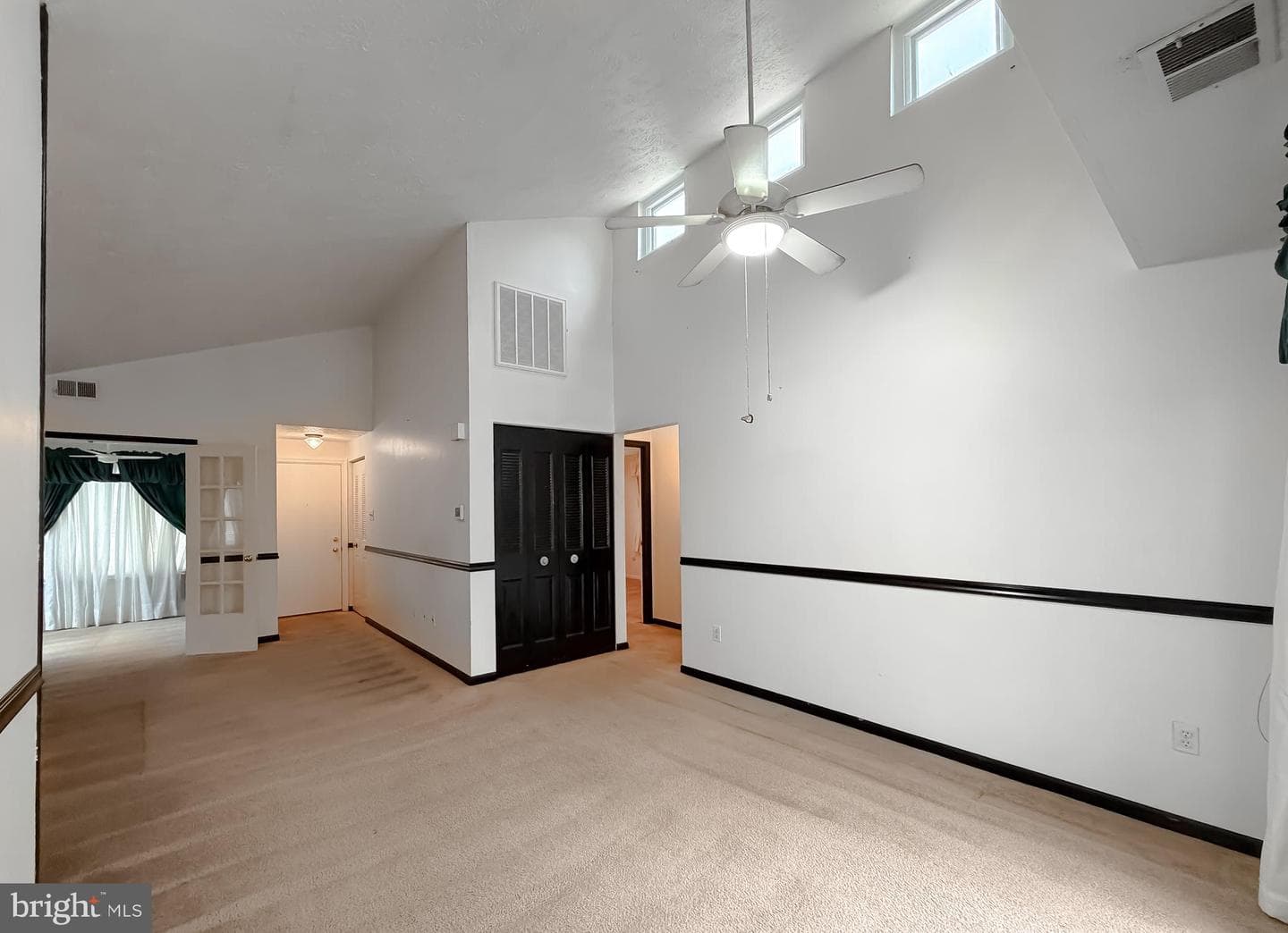 2498 Wakefield Circle photo 4