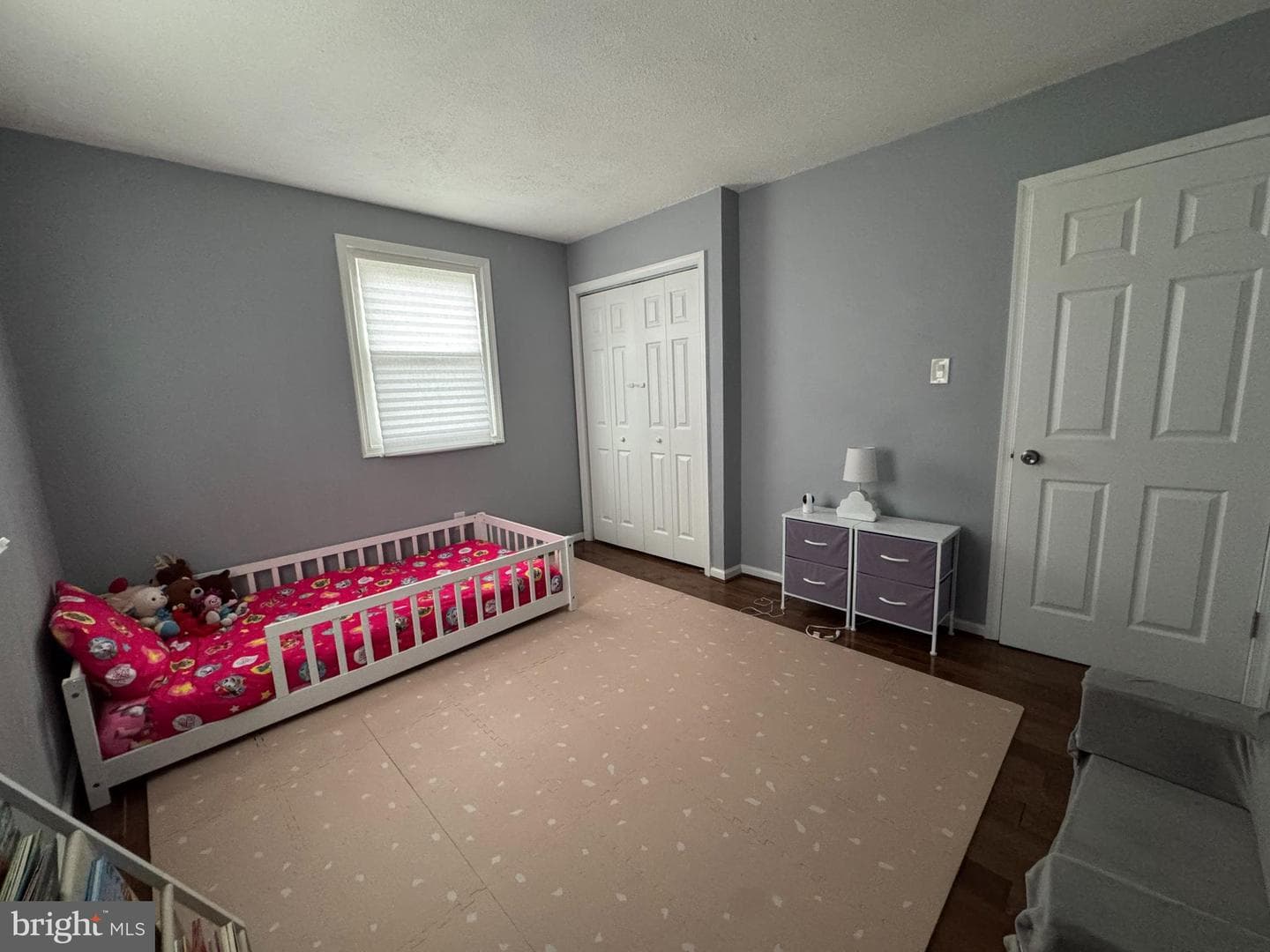 9018 Holly Avenue photo 9