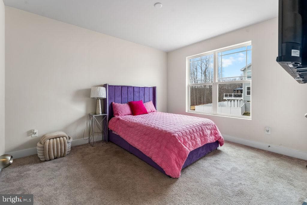 5196 Newport Circle photo 9