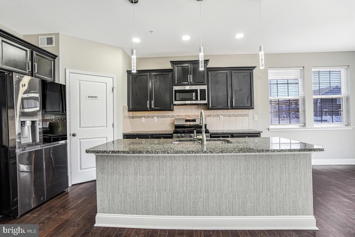 11353 Flag Court photo 9