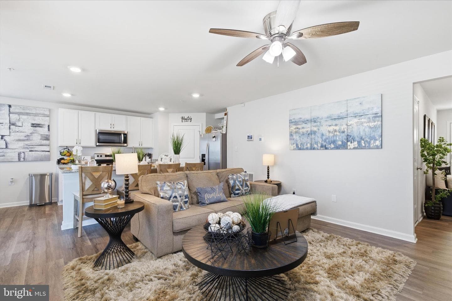 462 Mossy Grove Ln photo 9