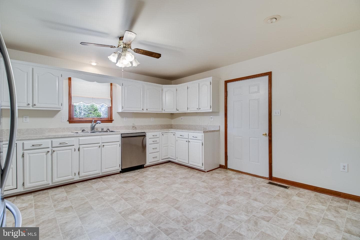 5620 Serenity Lane photo 36