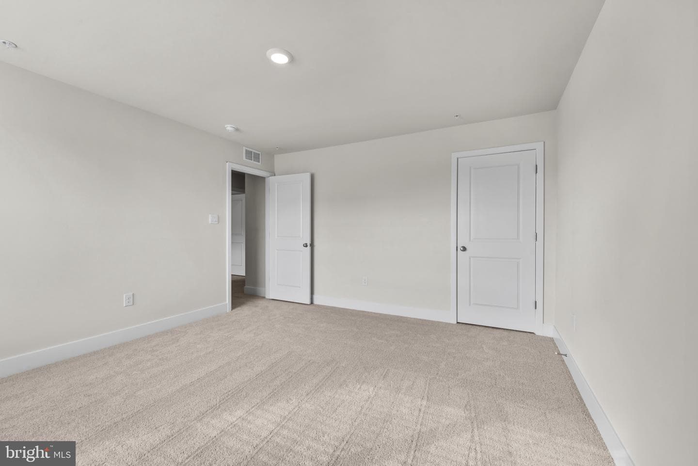 180 Wood Walk Avenue photo 25