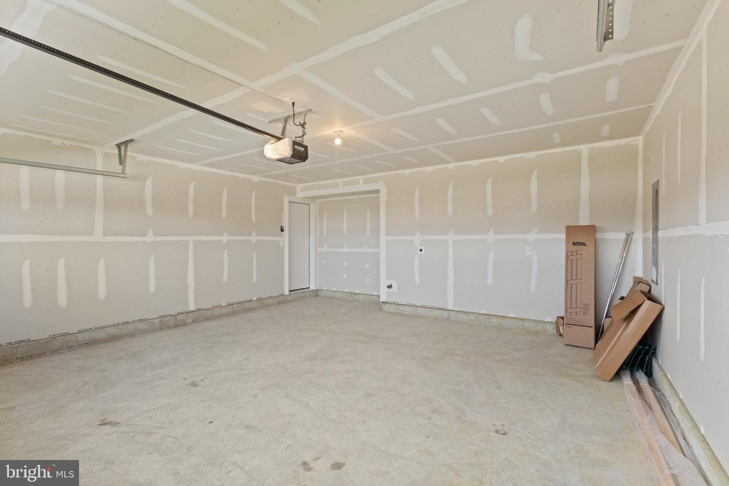 298 Long Branch Avenue photo 22
