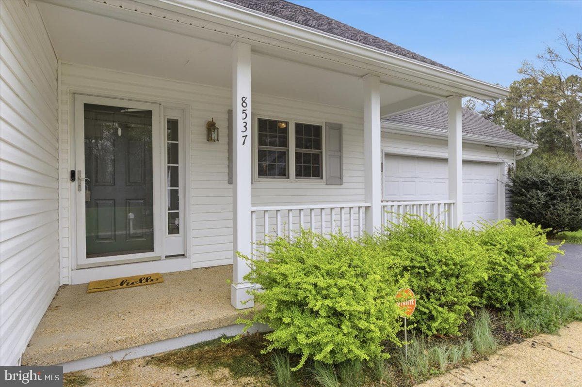 8537 Anderegg Place photo 3