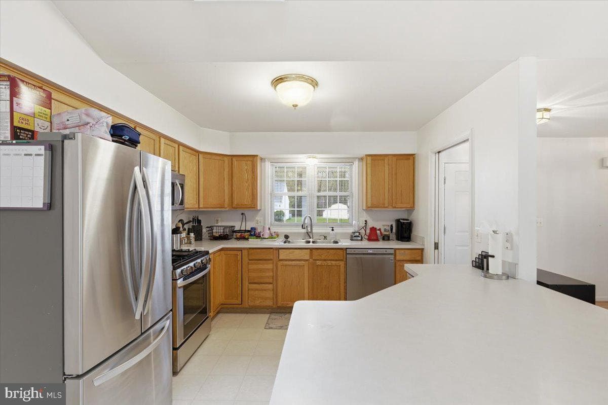 8537 Anderegg Place photo 7