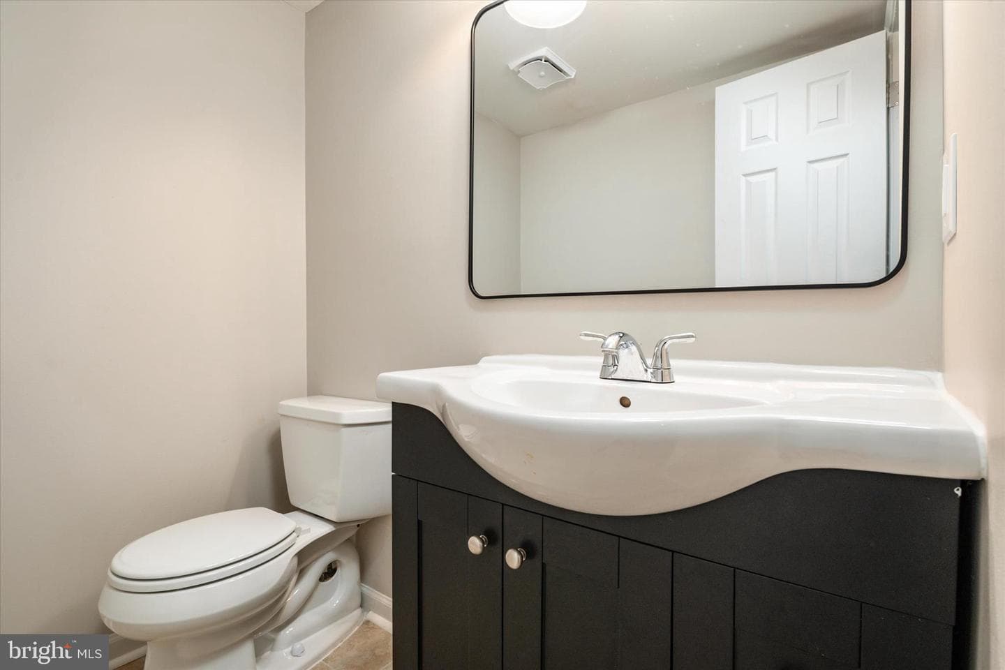 800 Larkspur Court #7b photo 12