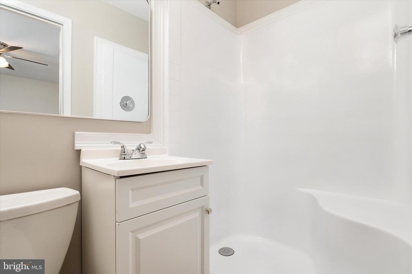 800 Larkspur Court #7b photo 18
