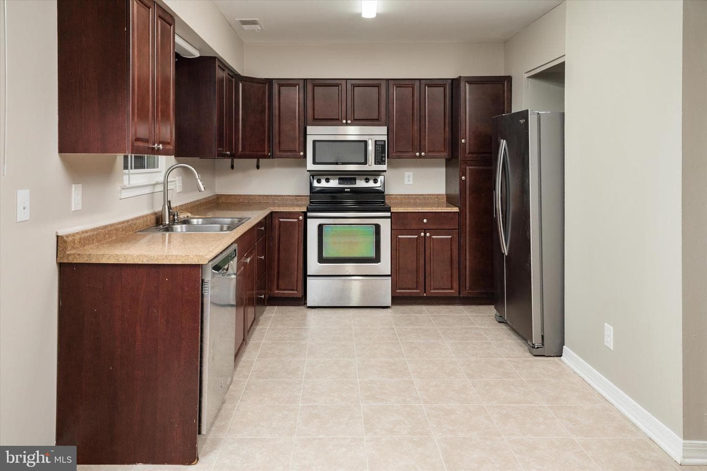 800 Larkspur Court #7b photo 8