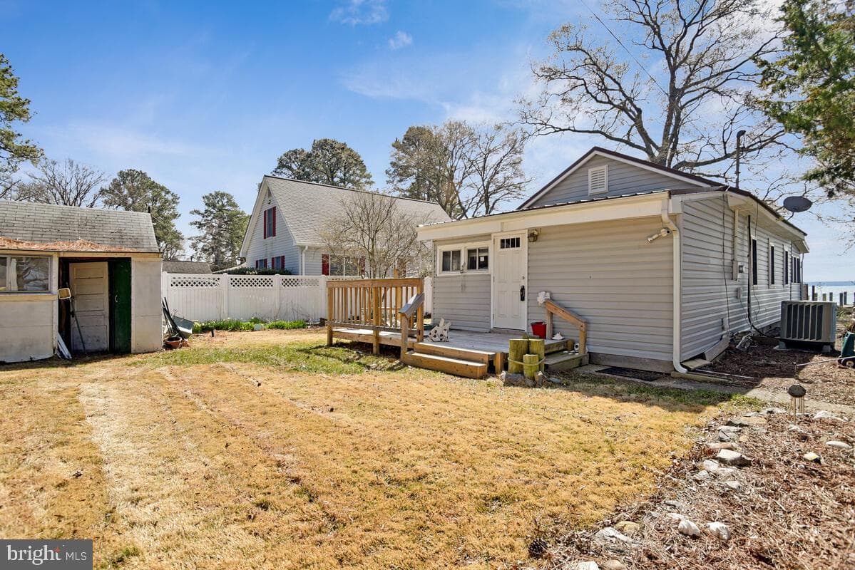 15401 Potomac River Drive photo 3