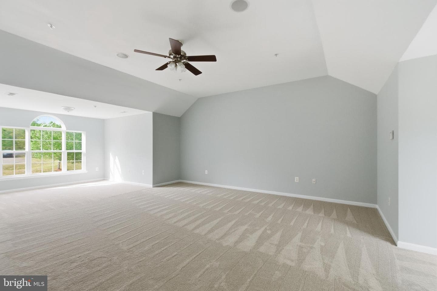 6284 Baywood Court photo 32