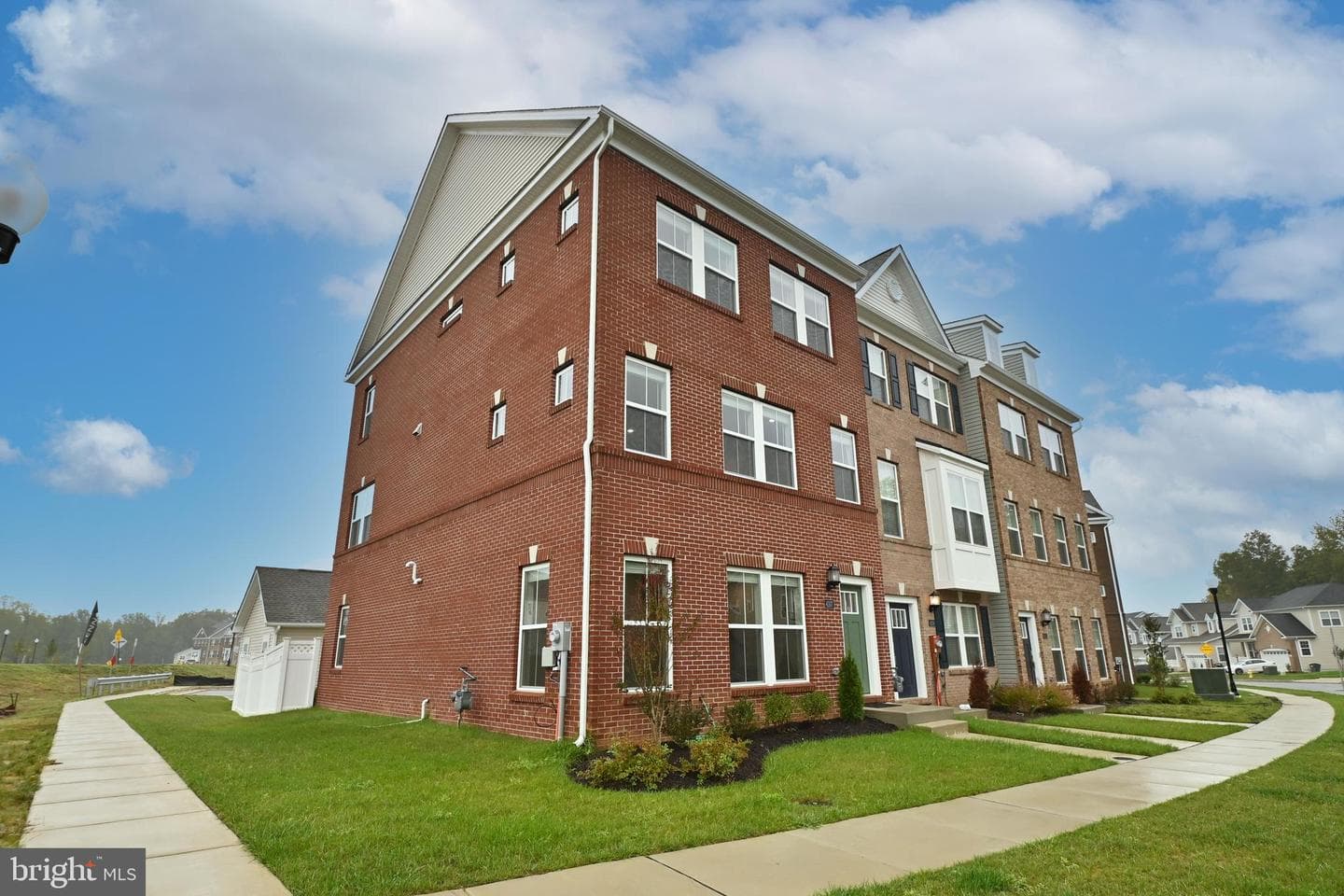 4107 Charles Dickens Dr photo 2
