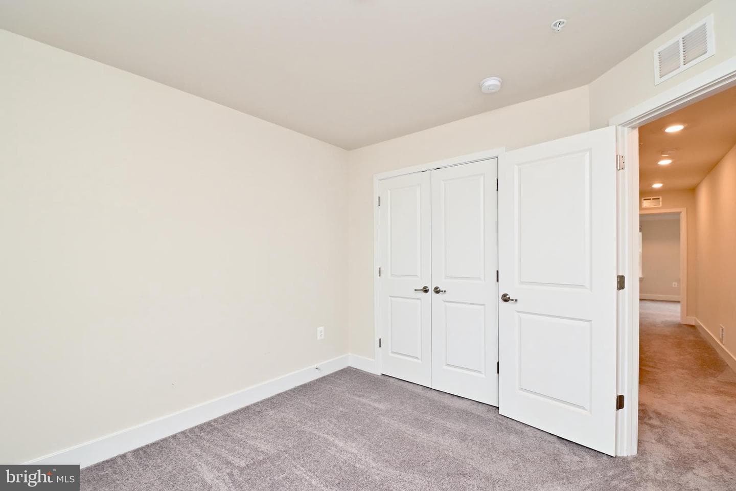 4107 Charles Dickens Dr photo 32