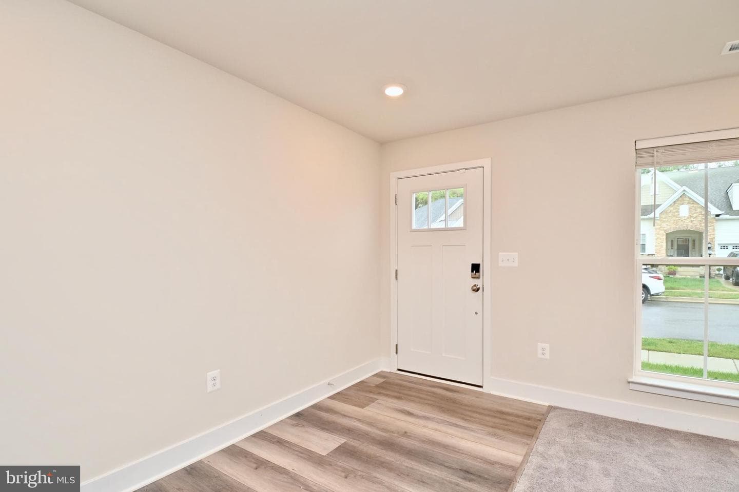 4107 Charles Dickens Dr photo 4