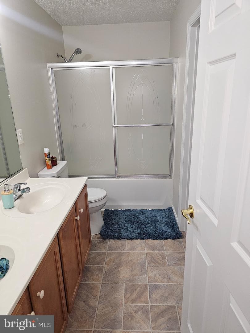 220 Williamsburg Circle photo 10