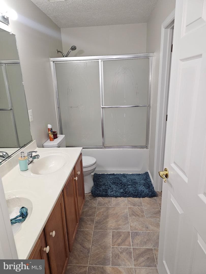220 Williamsburg Circle photo 9
