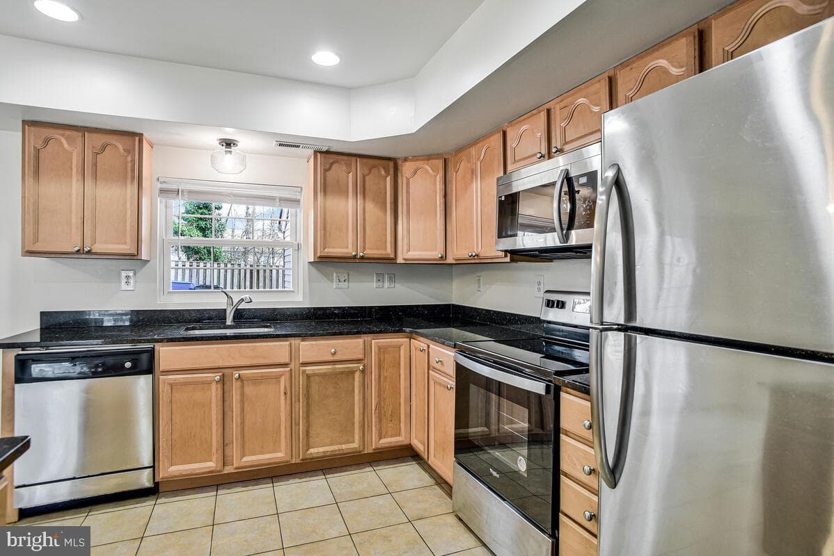 3837 Kearnys Inn Place photo 12