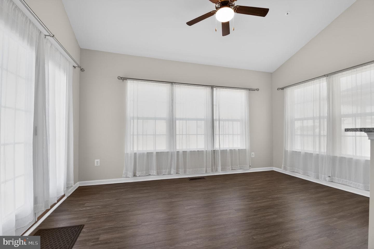 5738 River Shark Lane photo 8