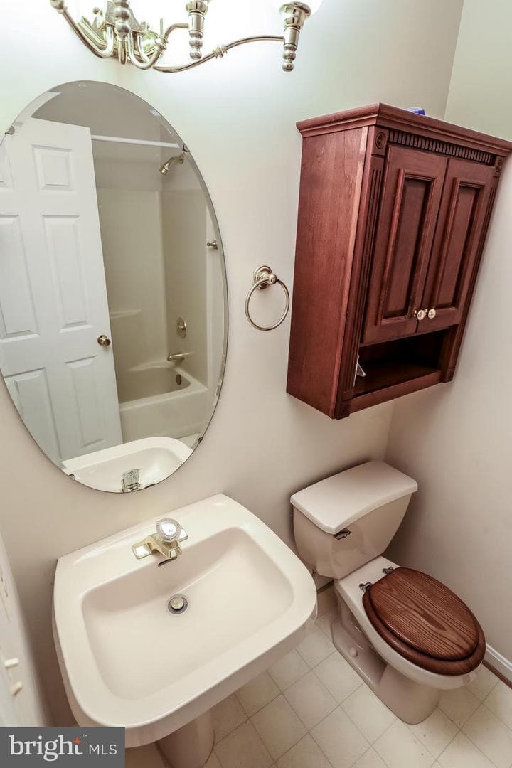 201 Shining Willow Way photo 13