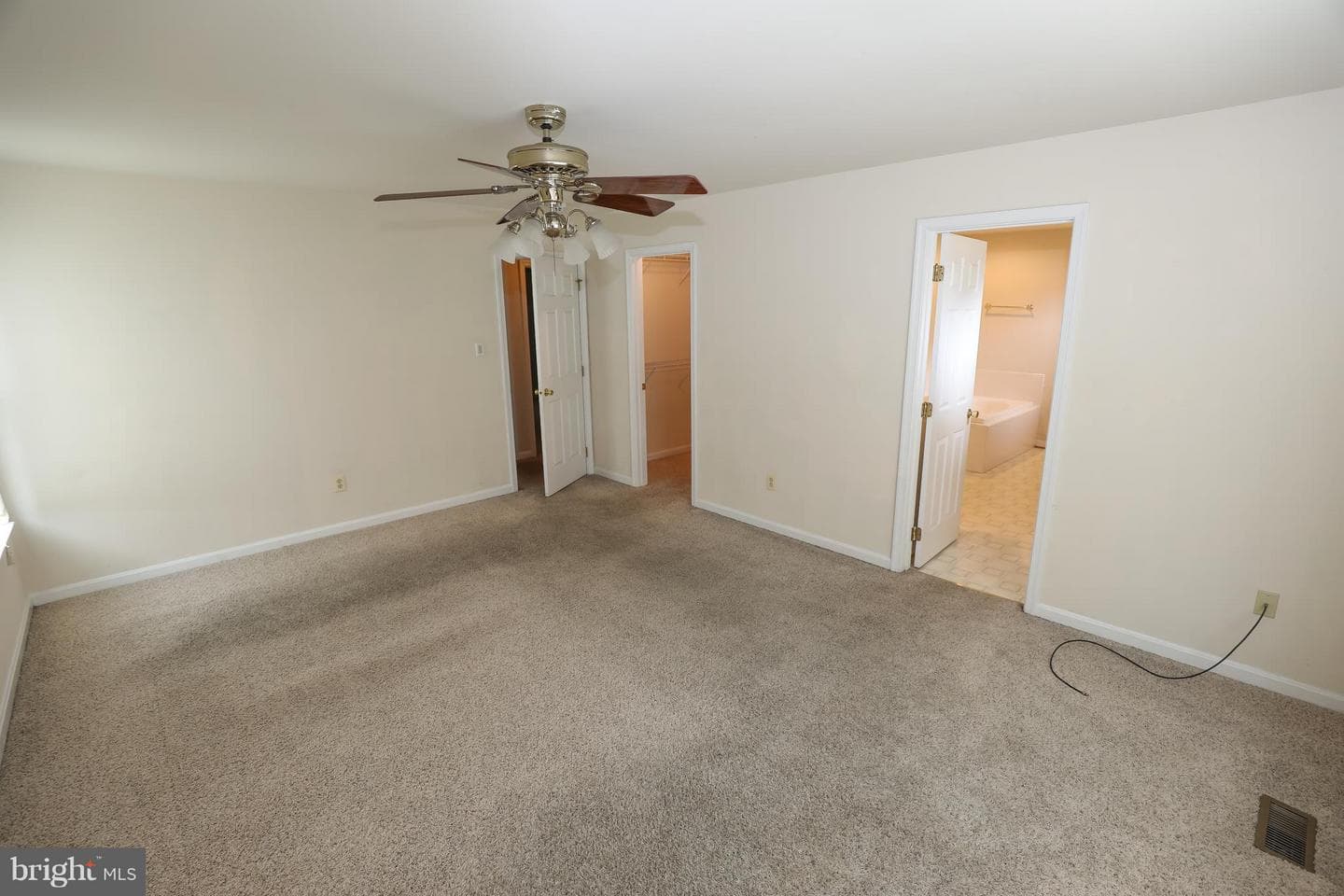 201 Shining Willow Way photo 15
