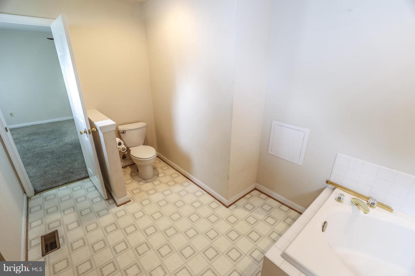 201 Shining Willow Way photo 16