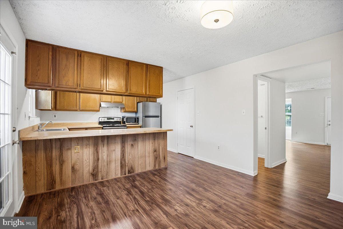 6029 Red Wolf Place photo 11