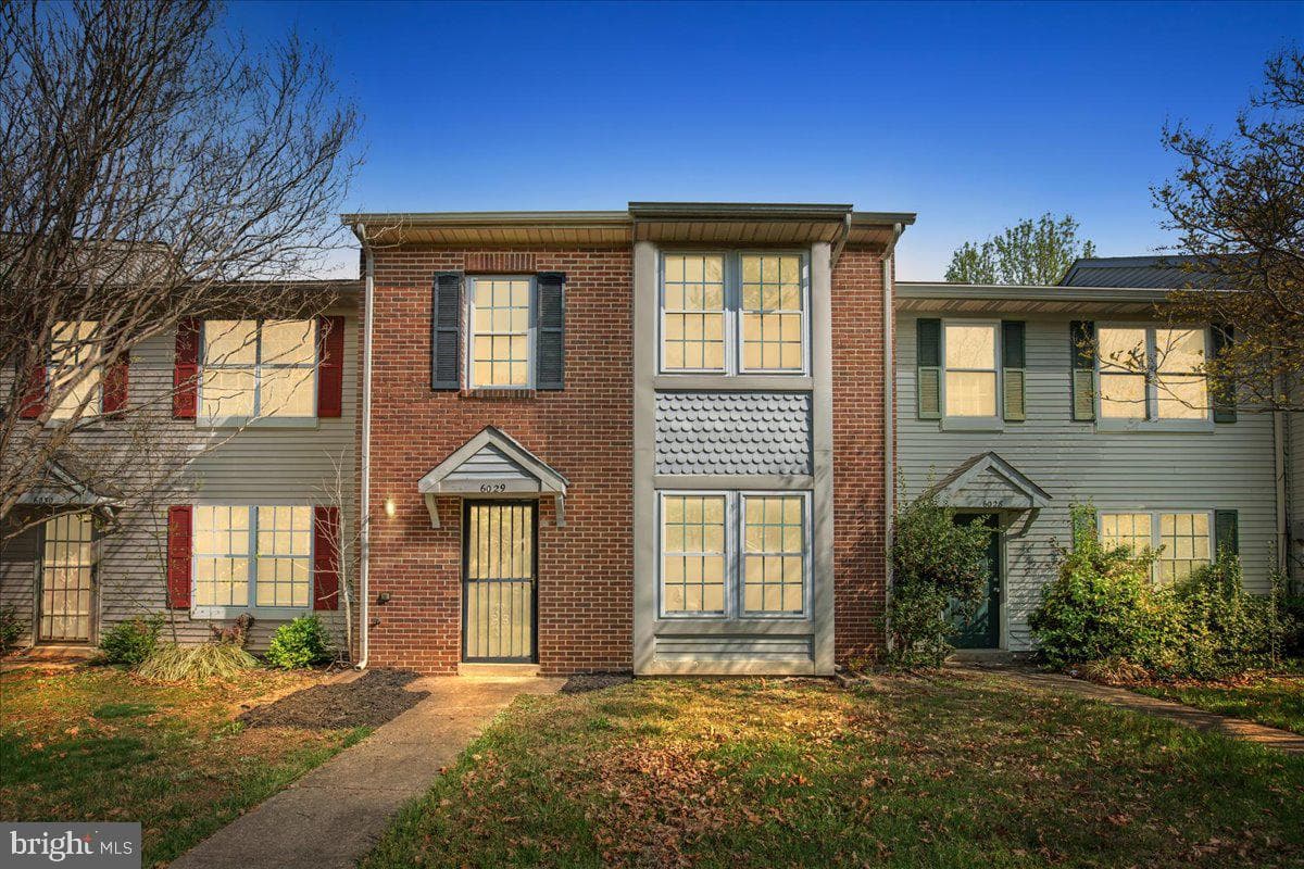 6029 Red Wolf Place photo 2