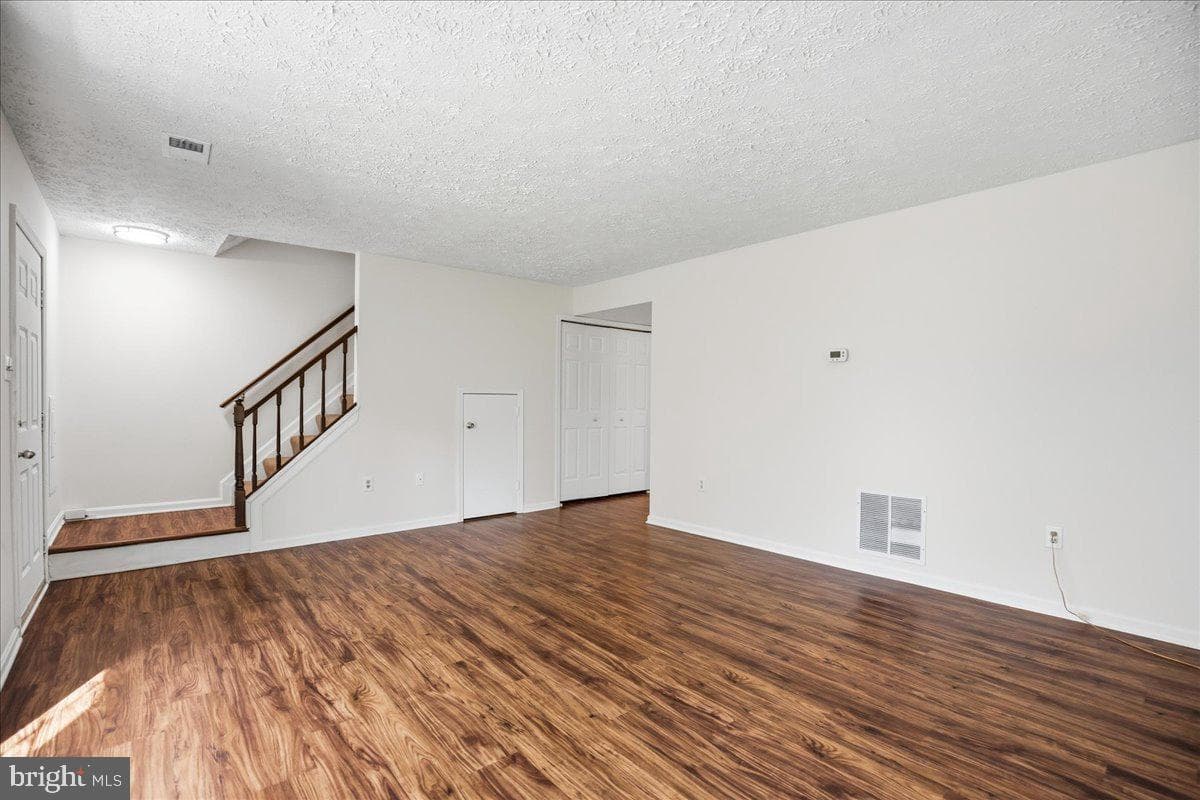 6029 Red Wolf Place photo 3