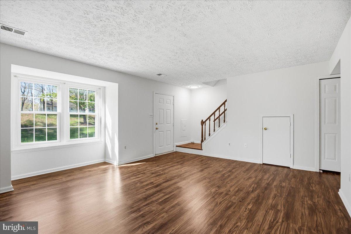 6029 Red Wolf Place photo 4