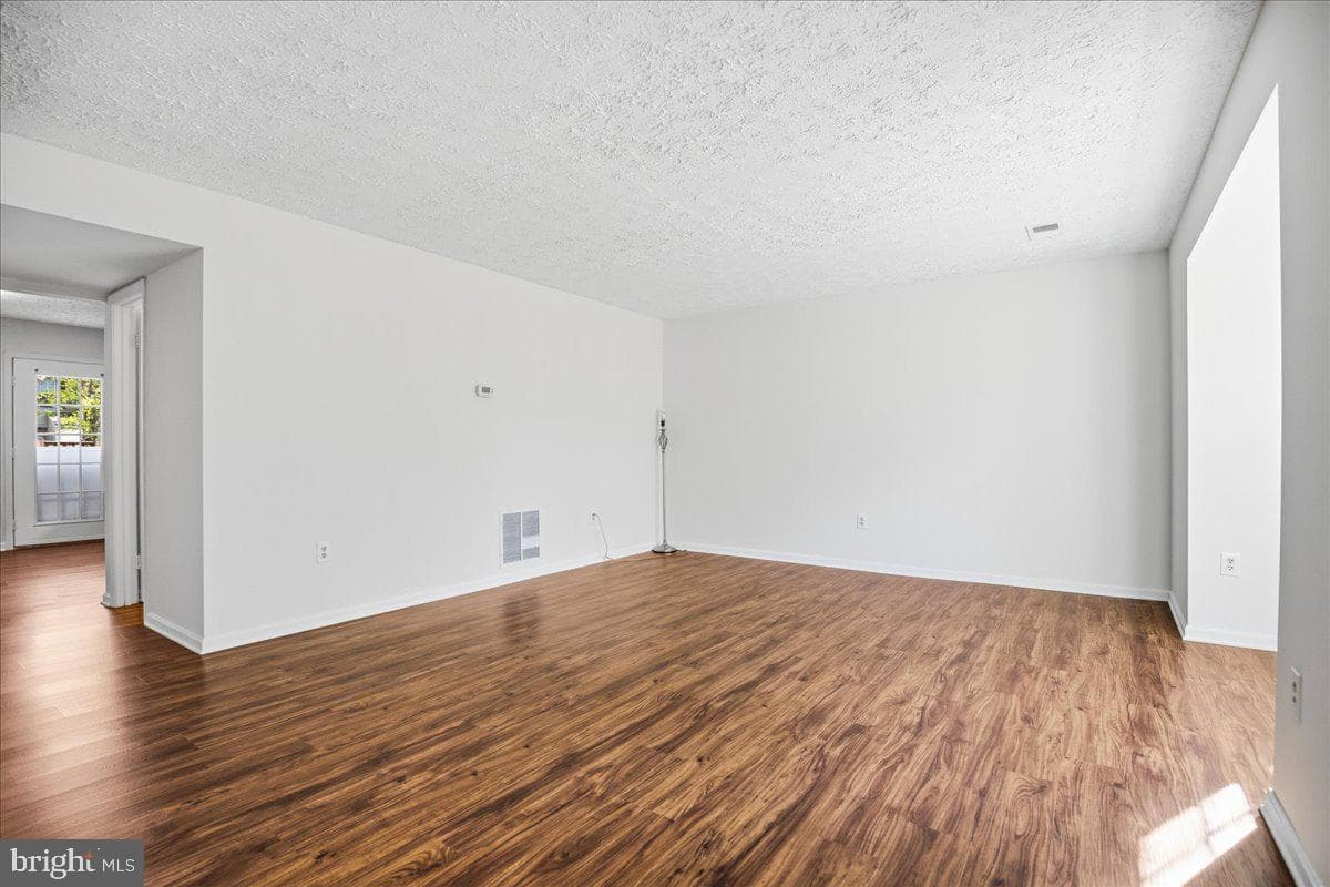 6029 Red Wolf Place photo 6