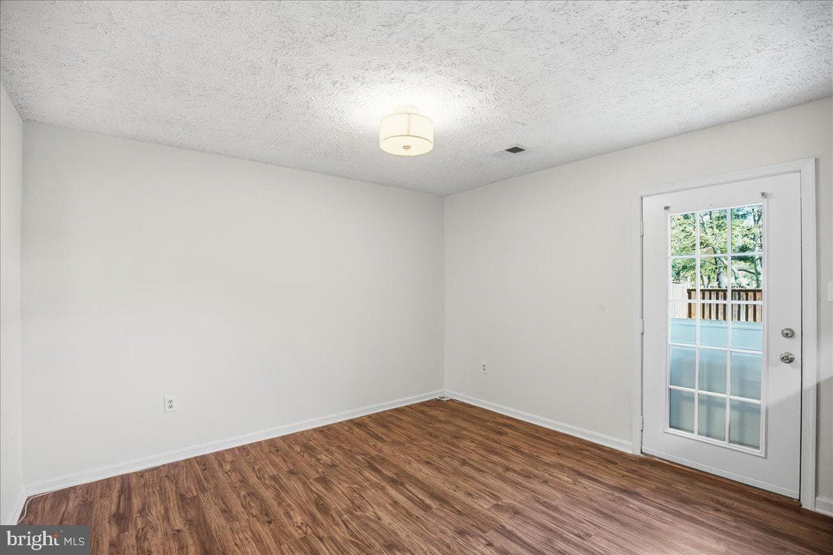 6029 Red Wolf Place photo 9
