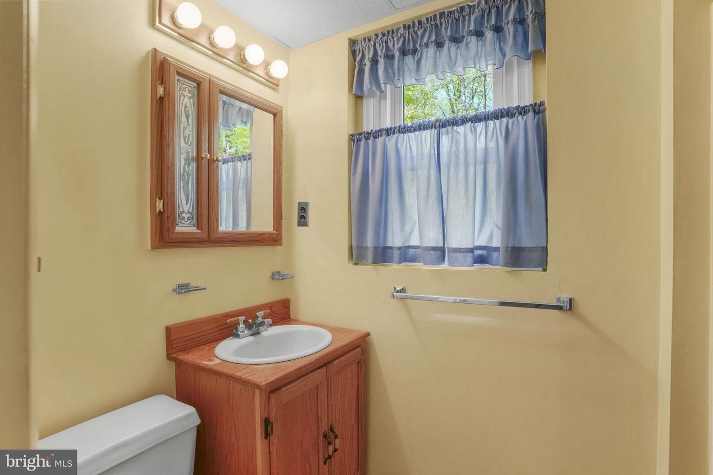 13110 Hickory Avenue photo 27