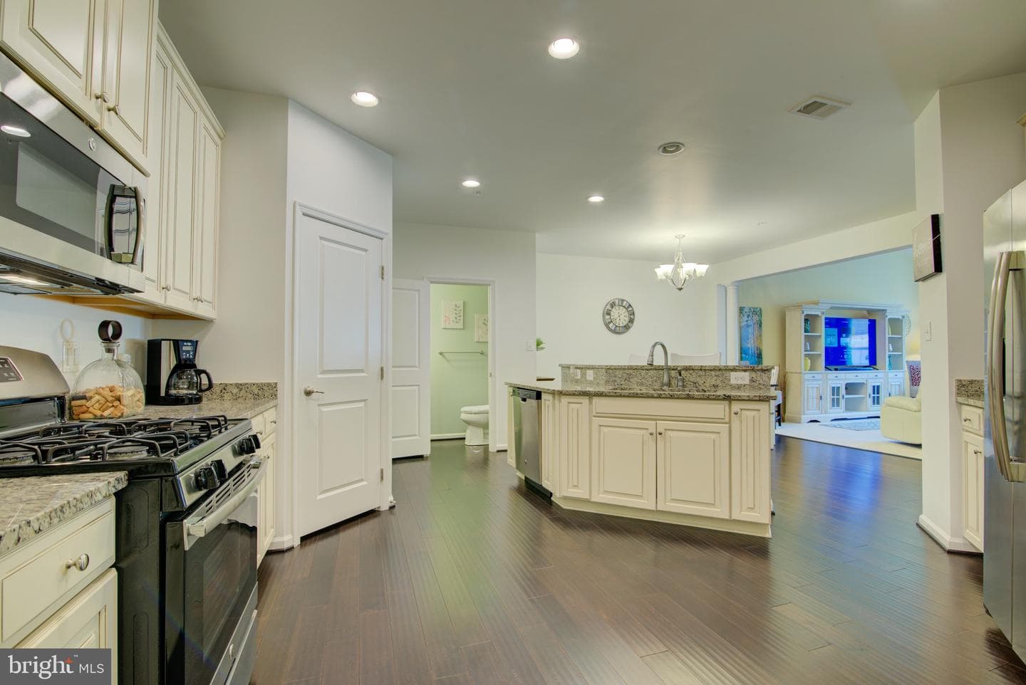 3063 Moonlight Place photo 8