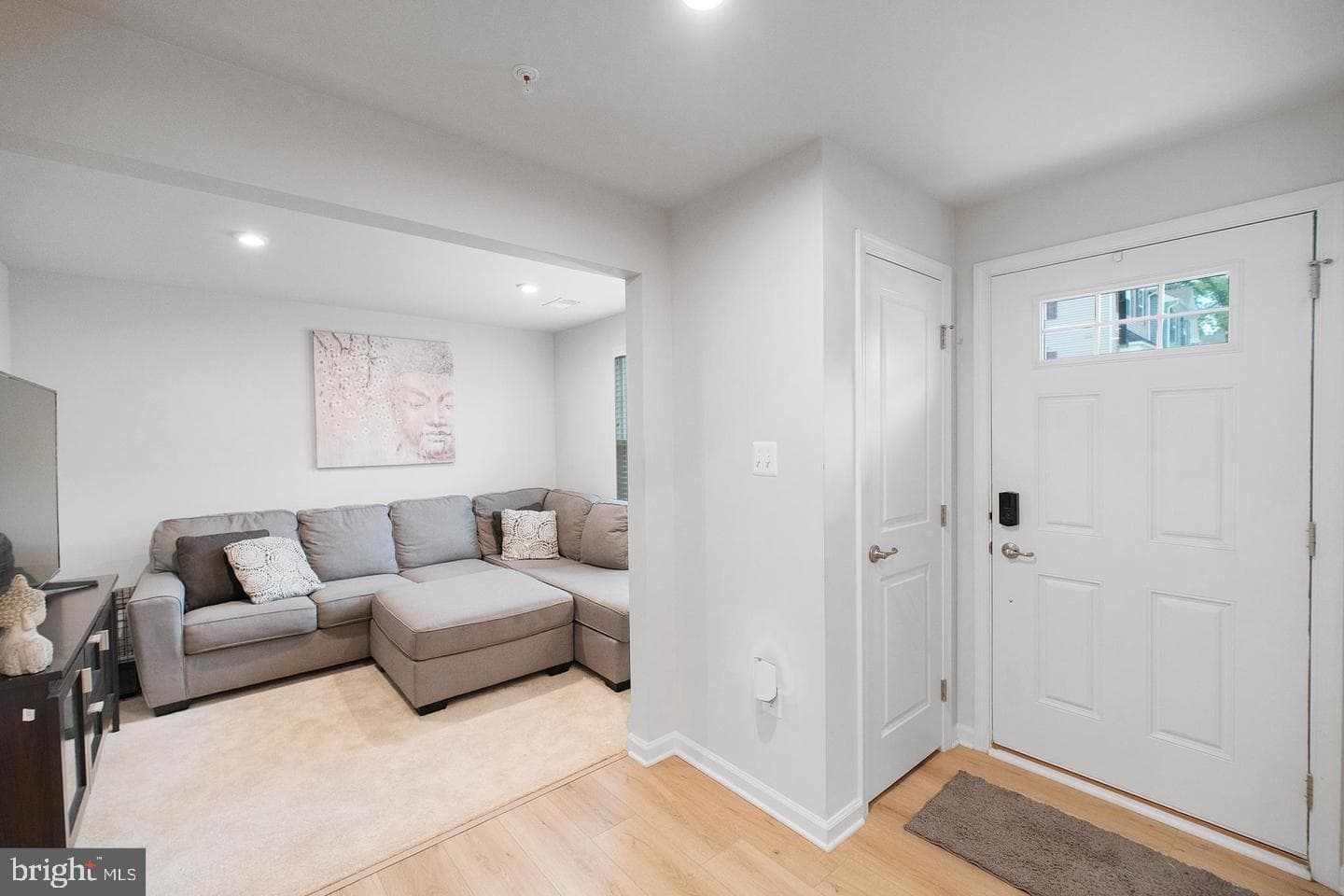 52 Caswell Drive photo 3