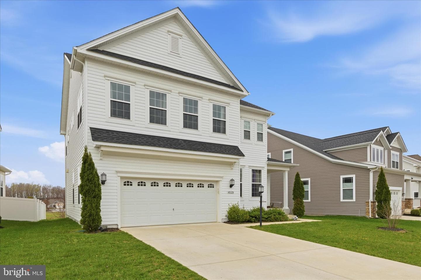 4529 Shakespeare Circle photo 2