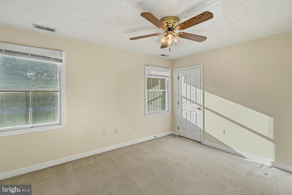 7860 Lakes End Court photo 30