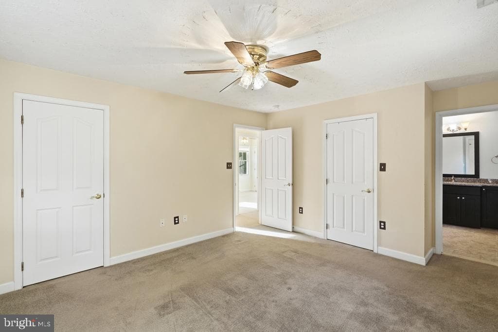 7860 Lakes End Court photo 35