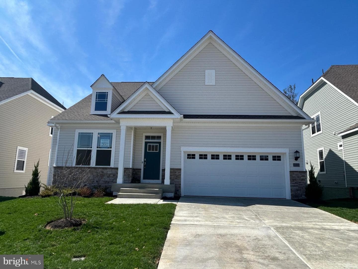 10135 Shenandoah Lane, White Plains