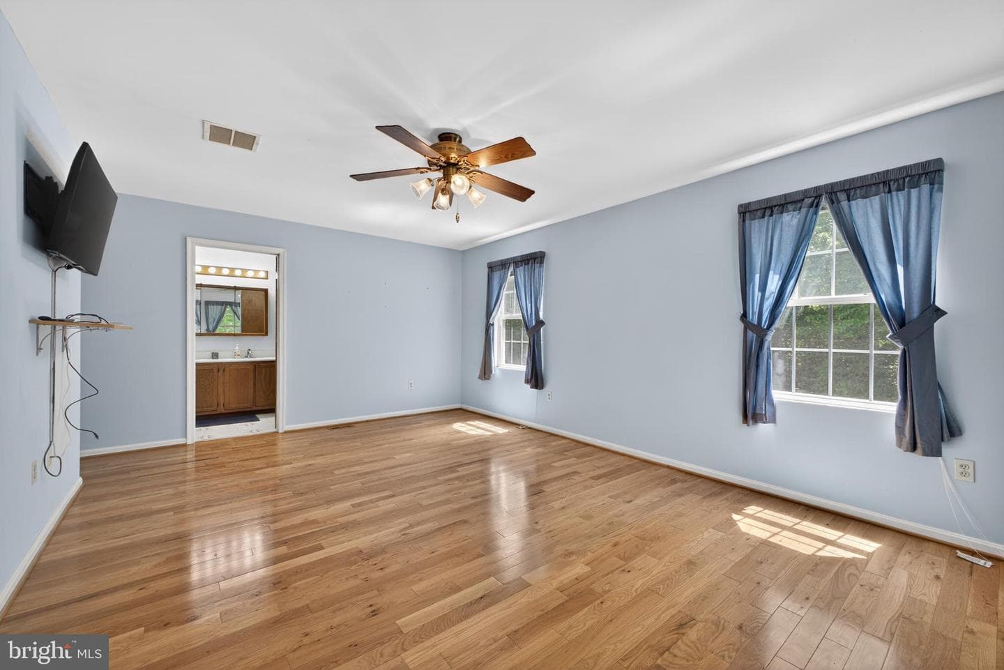 7450 Belle Ridge Court photo 24
