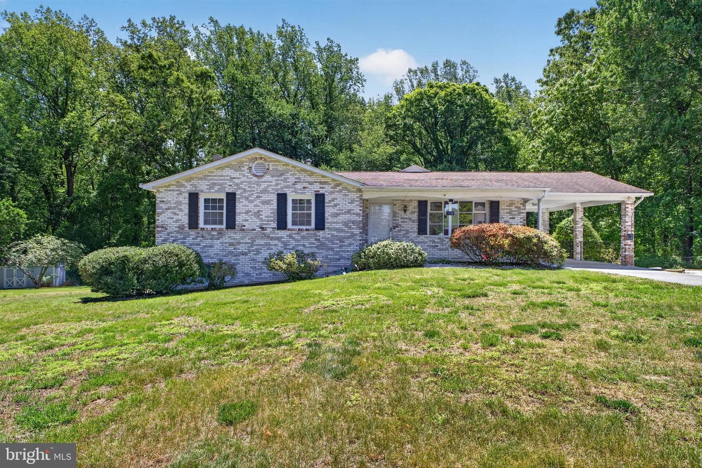 7450 Belle Ridge Court photo 3