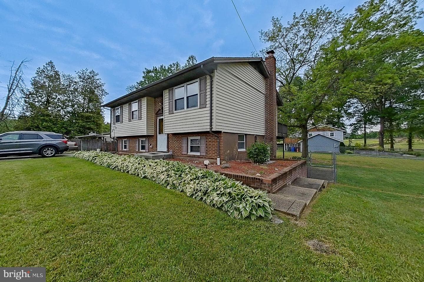 10205 Ford Terrace photo 3