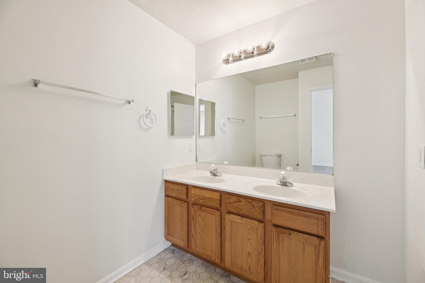 8421 Gauntlet Place photo 29
