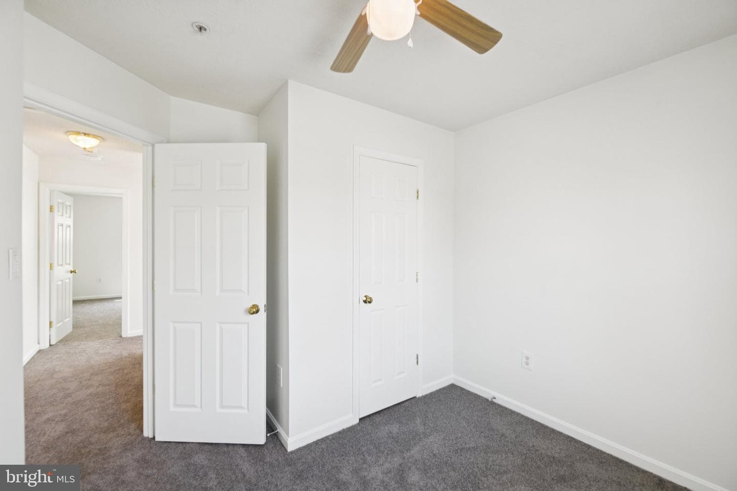 8421 Gauntlet Place photo 40