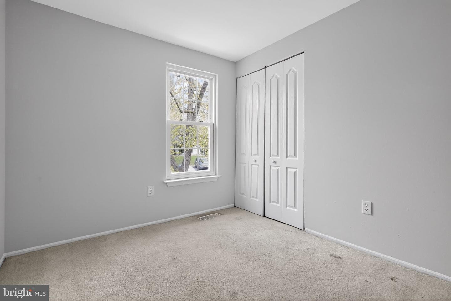 2587 Robinson Place photo 14