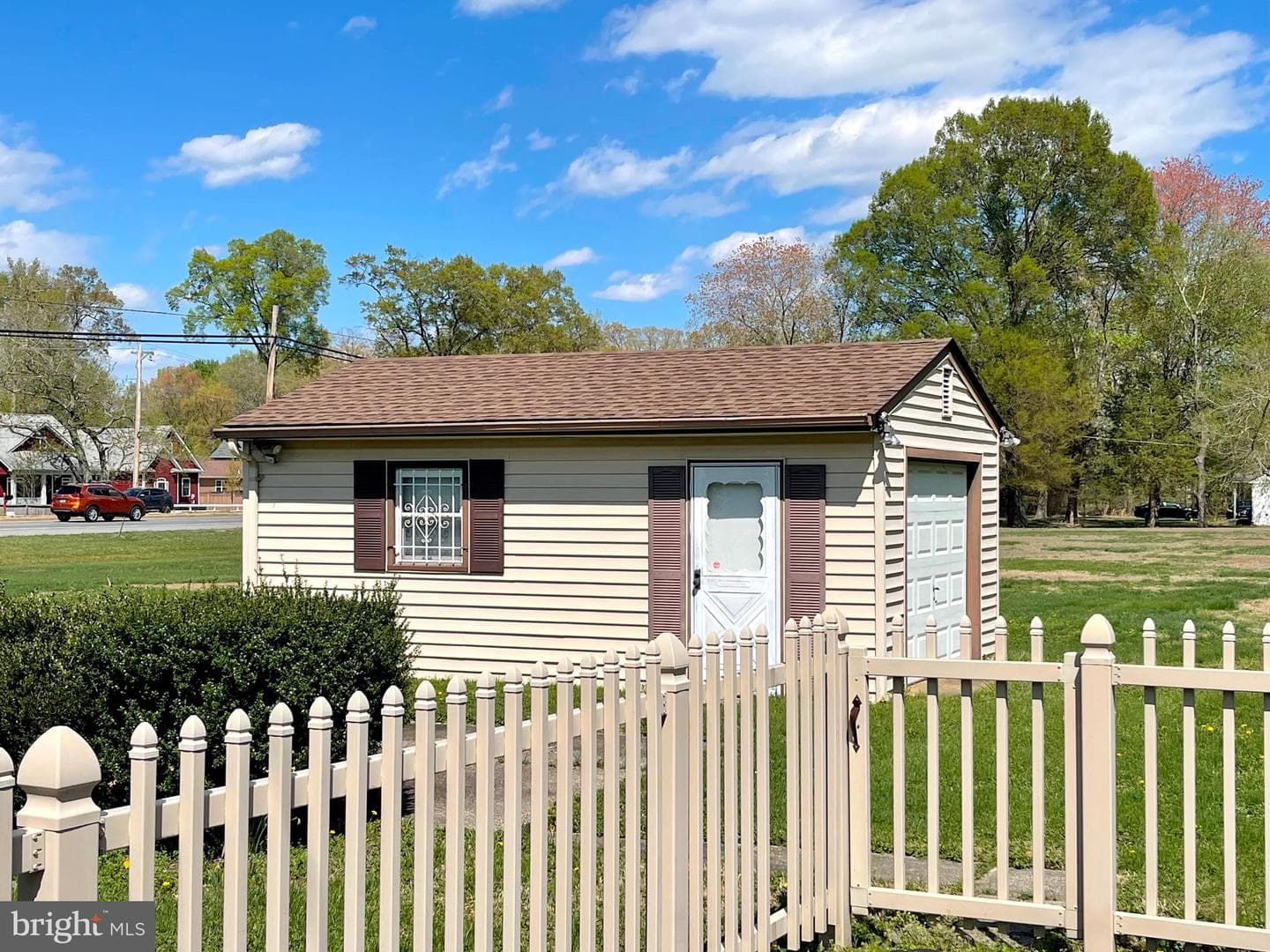 6700 Hungerford Road photo 32