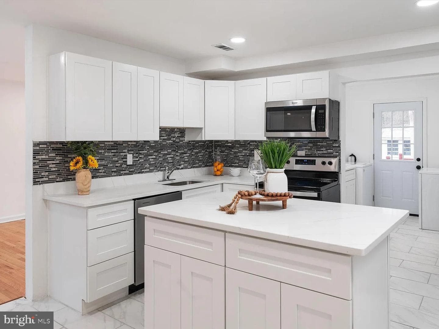 10 Prospect Avenue photo 5